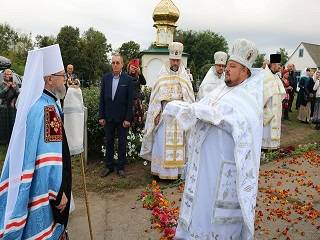 На Киевщине освятили новую часовню УПЦ и отпраздновали 190 лет храма